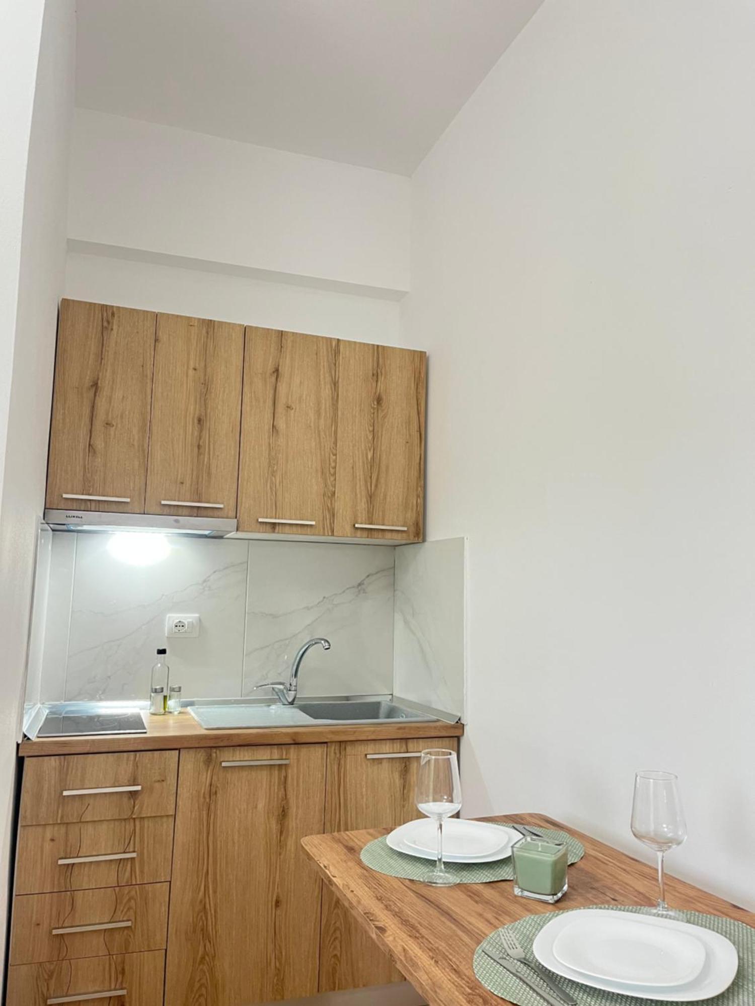 Blossom Apartments Avlonya Dış mekan fotoğraf
